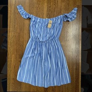 NWT American eagle off the shoulder dress